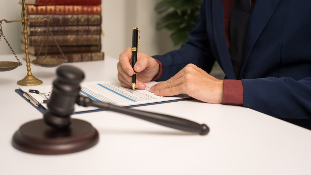 La force obligatoire du contrat : un principe fondamental en droit